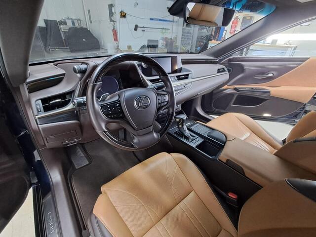 Lexus Es 300h Executive Line DEALER Top Auto