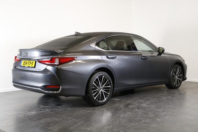 Lexus Es 300h 35th Edition