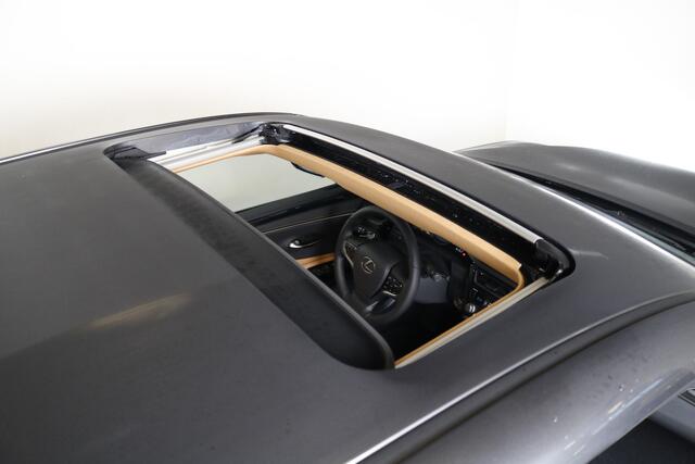 Lexus Es 300h 35th Edition