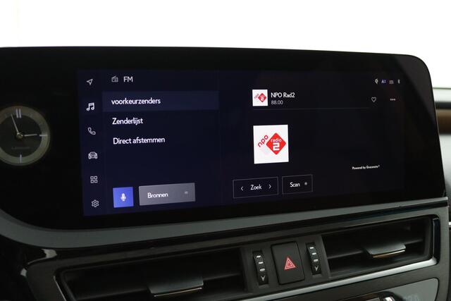 Lexus Es 300h Executive Line | Blade Scan Koplampen | Head-Up Display | Stoelgeheugen | Rondomzichtcamera