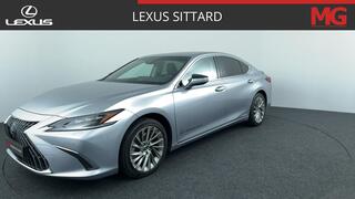 lexus-es-300h-president-line