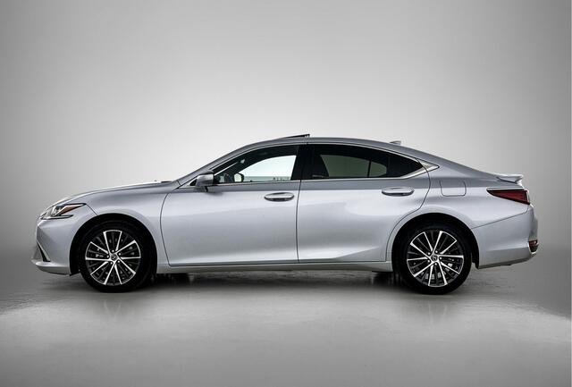 Lexus Es 300h Business Line Onderweg-naar-dealer