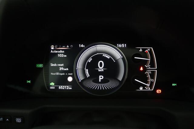 Lexus Es 300h Preference Line | Schuif-/kanteldak | Lederen bekleding | 18 Inch Lichtmetalen velgen | Blind Spot Monitor