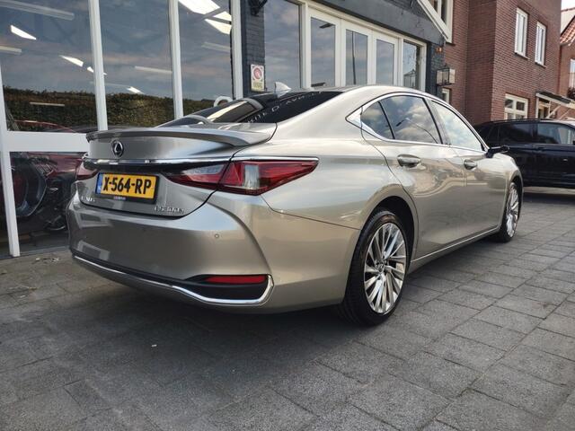 Lexus Es 300H PRESIDENT LINE