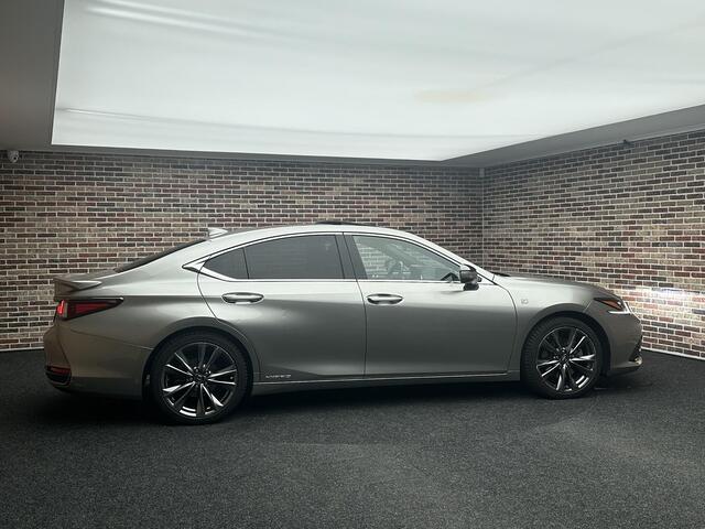 Lexus Es 300h F Sport Premium UNIEK. DAKKIE
