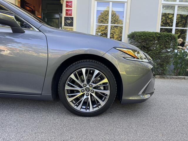 Lexus Es 300h Preference Line Business