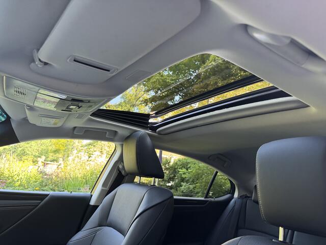 Lexus Es 300h Preference Line Business