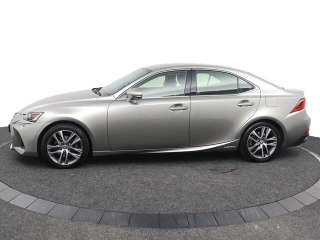 Lexus IS 300h Hybrid Business Line | Stoelverwarming | Regensensor | Achteruitrijcamera