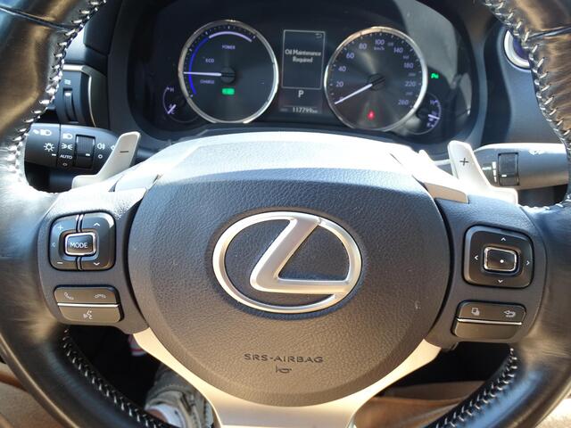 Lexus IS 300h Hybrid Business Line Automaat, Navigatie, Multimedia, Airco/ECC, CruiseControl, Multifunctioneel stuur, Parkeersensoren, LM-Velgen