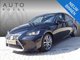 lexus-is-300h-hybrid-business-line-