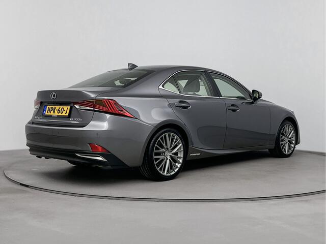 Lexus IS 300h Hybrid Luxury Line | Stoelverwarming | Elektr. Stoelverstelling