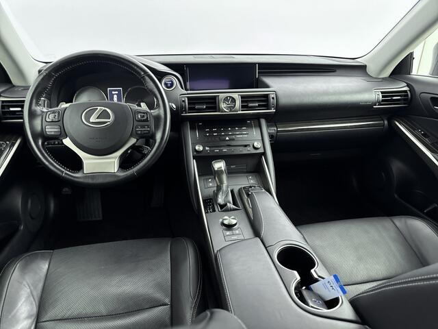 Lexus IS 300h Hybrid Luxury Line | Stoelverwarming | Elektr. Stoelverstelling