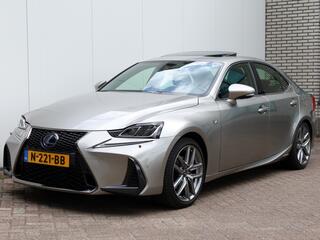 lexus-is-300h-hybrid-f-sport-line-