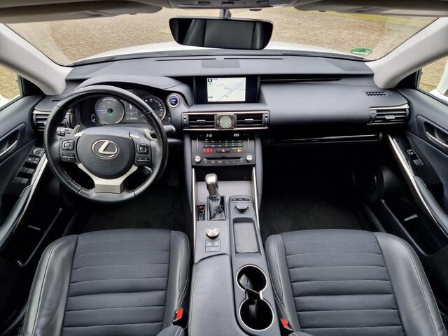Lexus IS 300h Hybrid Business Line Aut. NL-auto Navi Camera