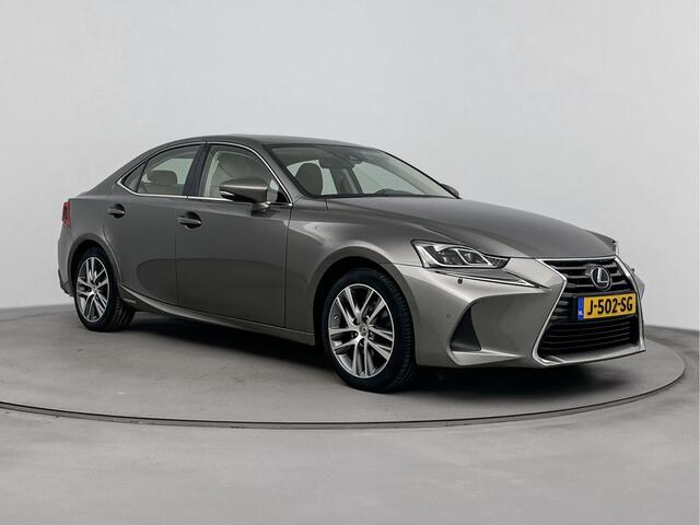 Lexus IS 300h Hybrid Business Line Pro | Adaptive Cruise Control | Stoelverwarming | Navigatie |