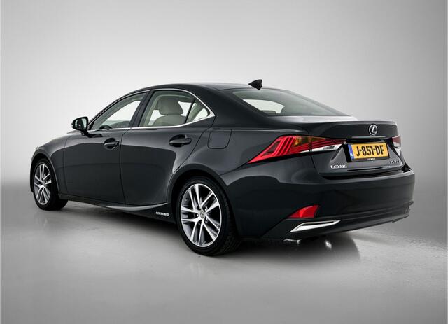 Lexus IS 300h Hybrid Business Line Pro