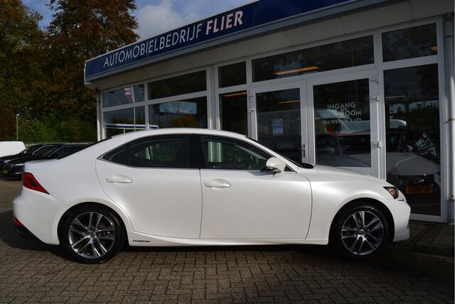 Lexus IS 300h Hybrid Business Line | Orig. NL | NAP | Cruise | Clima | Navi |