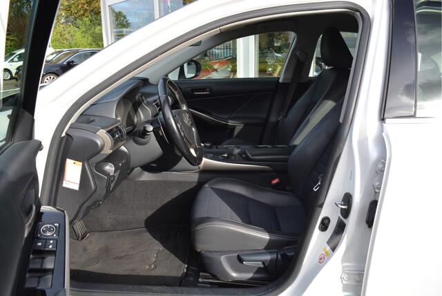 Lexus IS 300h Hybrid Business Line | Orig. NL | NAP | Cruise | Clima | Navi |