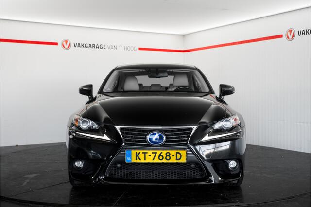 Lexus IS 300h Business Line Pro