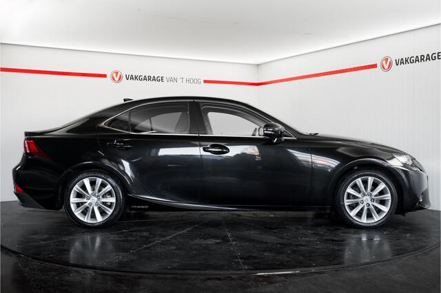 Lexus IS 300h Business Line Pro