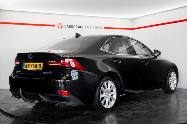 Lexus IS 300h Business Line Pro