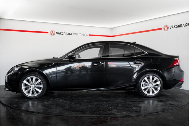 Lexus IS 300h Business Line Pro