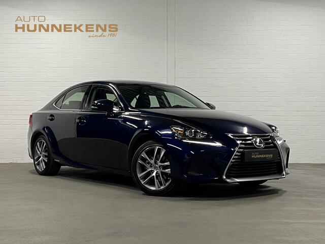 Lexus IS 300h Hybrid Business Line Cruise control | Stoelverwarming | Climate control | Leder/Stof | DAB | Navigatie