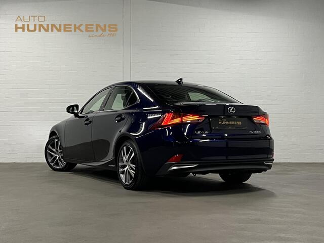 Lexus IS 300h Hybrid Business Line Cruise control | Stoelverwarming | Climate control | Leder/Stof | DAB | Navigatie