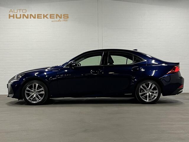 Lexus IS 300h Hybrid Business Line Cruise control | Stoelverwarming | Climate control | Leder/Stof | DAB | Navigatie