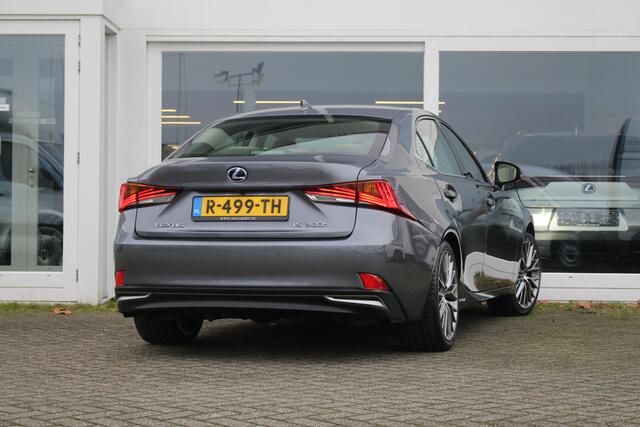Lexus IS 300h Hybrid Luxury Line I Mark Lev. I Premium Navi