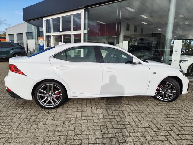 Lexus IS 300h Hybrid F-Sport Line | Navi | Dashcam v/a | Leder |