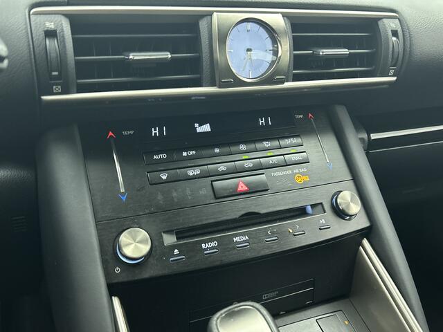 Lexus IS LEXUS IS300H 25th Edition