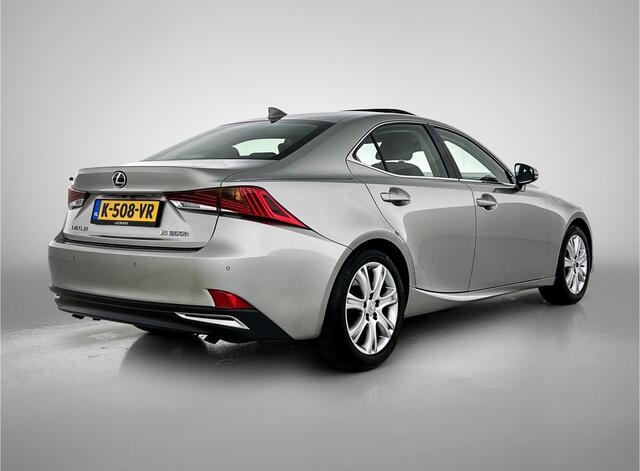 Lexus IS 300h Hybrid Business Line Pro | Quad-LED verlichting | Keyless Entry | Stoelverwarming |