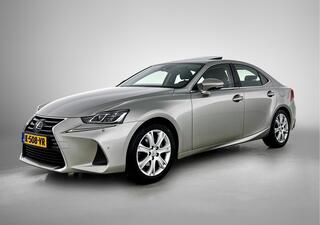 lexus-is-300h-hybrid-business-line-