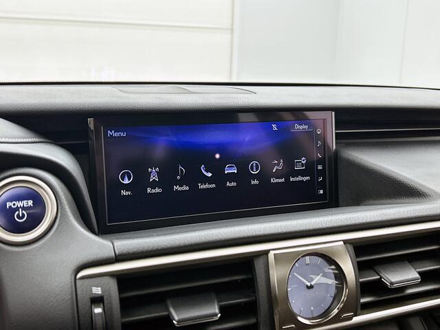 Lexus IS 300h Hybrid Luxury Line