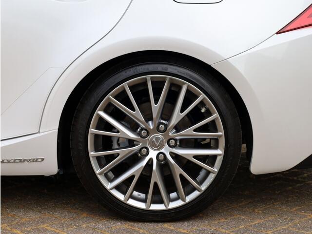 Lexus IS 300h Hybrid Luxury Line | Mark Levinson | Stoelventilatie | Schu