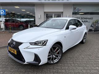 lexus-is-300h-hybrid-f-sport-line-