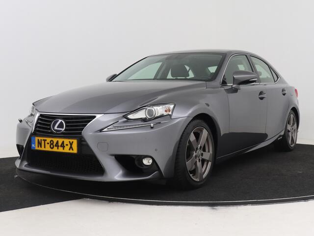 Lexus IS 300h Hybrid Business Line | Leder interieur | Stoelverwarming| Premium Navigatie |