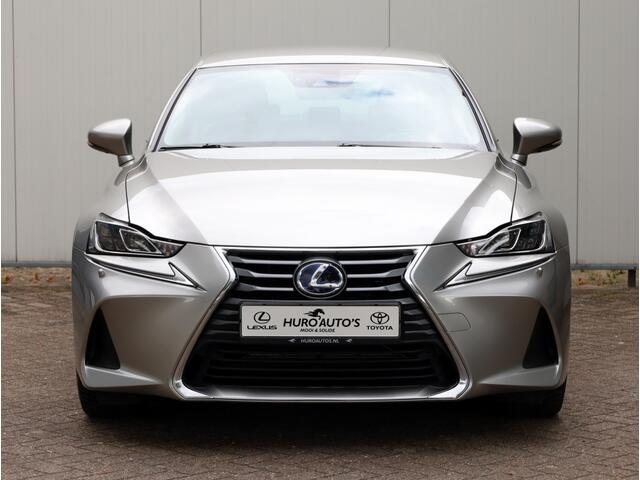 Lexus IS 300h Hybrid Luxury Line | Mark Levinson | Stoelventilatie | Matrix LED