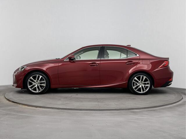 Lexus IS 300h Hybrid Business Line | Stoelverwarming | Adaptive Cruise |