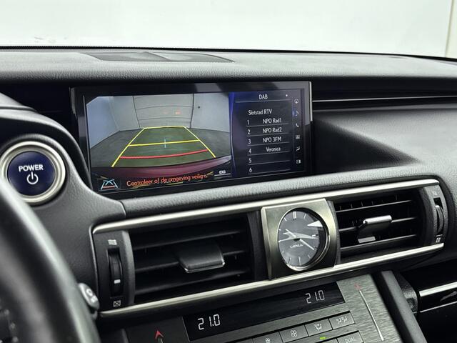 Lexus IS 300h Hybrid Business Line | Stoelverwarming | Adaptive Cruise |