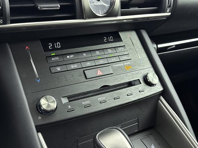 Lexus IS 300h Hybrid Business Line | Stoelverwarming | Adaptive Cruise |