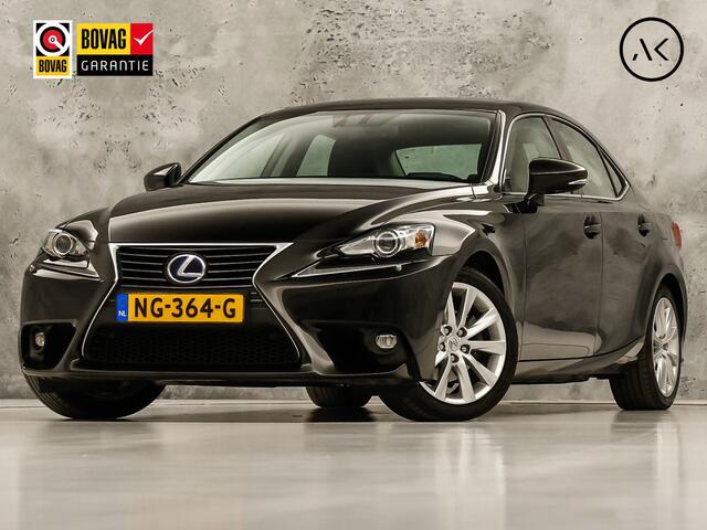 Lexus IS 300h Hybrid Business Sport Automaat 223Pk (NAVIGATIE, CAMERA, CLIMATE, SPORTSTOELEN, LM VELGEN, NIEUWE APK, NIEUWSTAAT)
