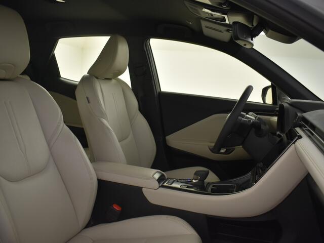 Lexus LBX Elegant | Leder interieur | Electr. Achterklep | Parkeersensoren