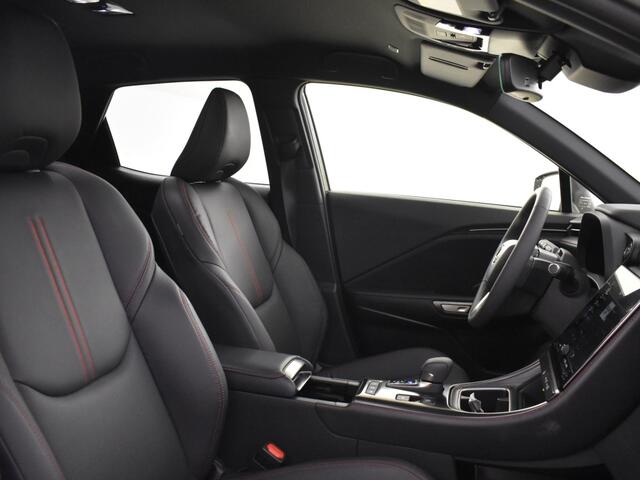 Lexus LBX Hybrid Emotion Bi Tone | Tech Pack | BLS