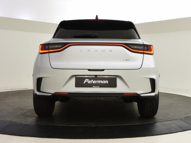Lexus LBX Hybrid Emotion Bi Tone | Tech Pack | BLS