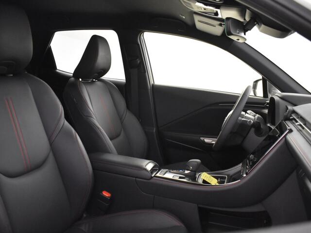 Lexus LBX Hybrid Emotion Bi Tone | Tech Pack | BLS