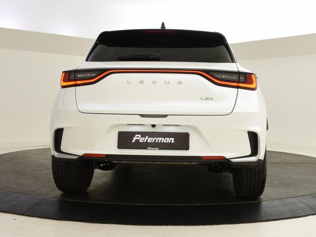 Lexus LBX Hybrid Emotion Bi Tone | Tech Pack | BLS