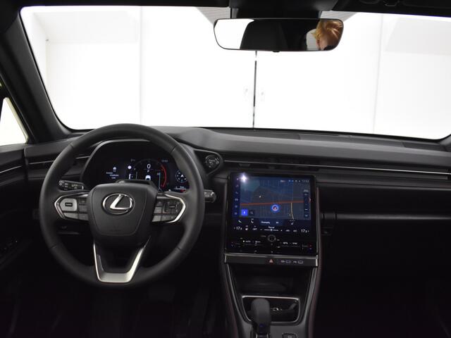 Lexus LBX Emotion | Tech Pack | EBLS | PDC V+A |