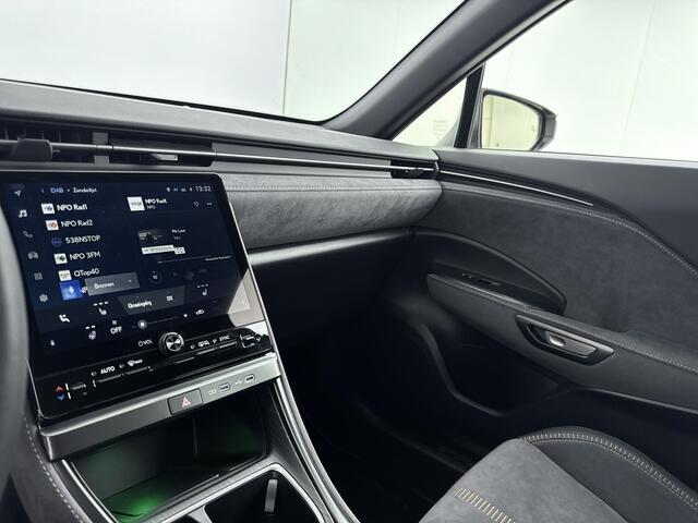 Lexus LBX Cool 2WD Tech Pack | Elektr. achterklep | Suede bekleding | Carplay |